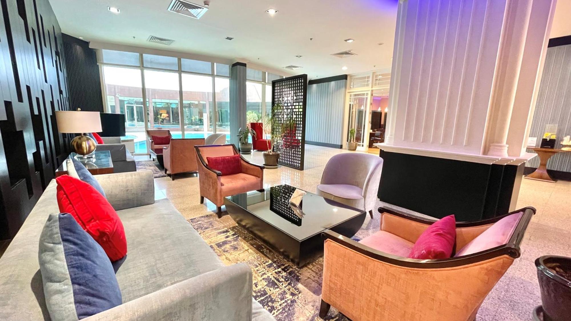 Ramada Hotel & Suites By Wyndham Al Qassim Al Bukayriah Exterior foto Lobby