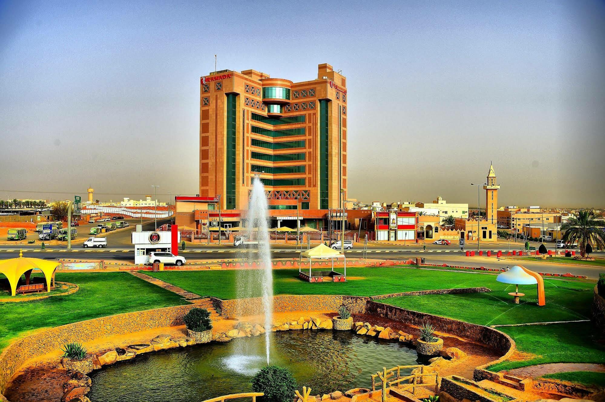 Ramada Hotel & Suites By Wyndham Al Qassim Al Bukayriah Exterior foto Al-Ahsa