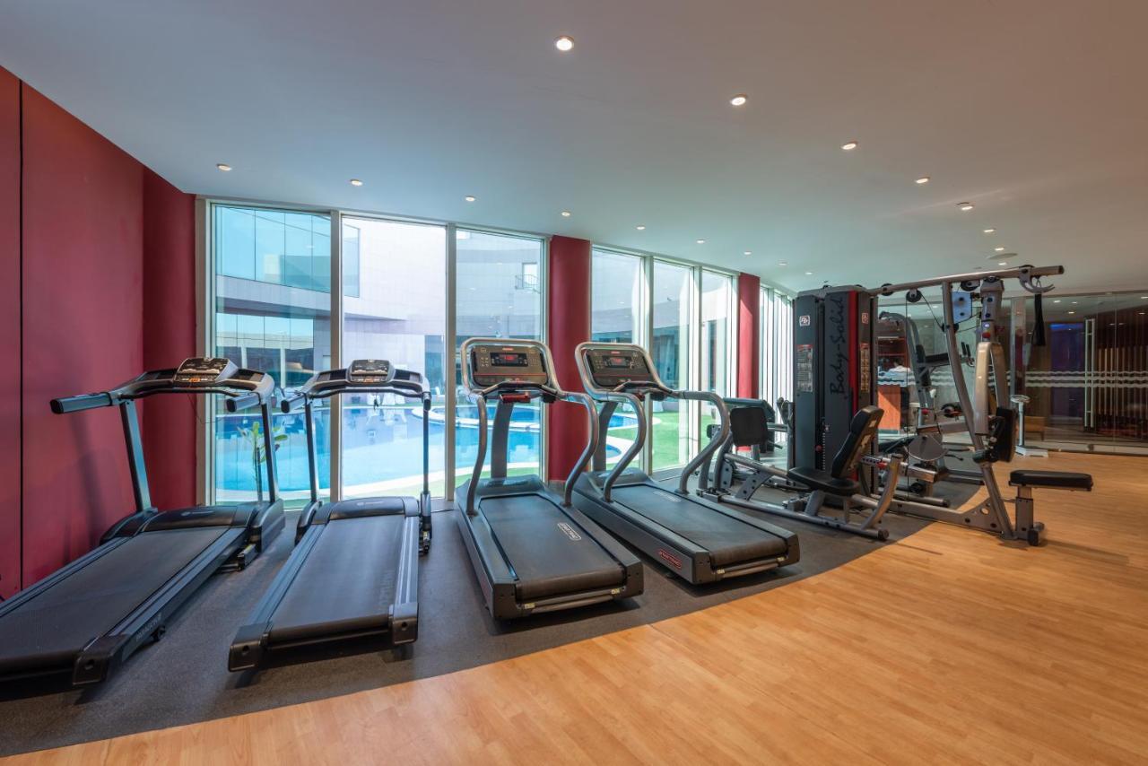 Ramada Hotel & Suites By Wyndham Al Qassim Al Bukayriah Exterior foto The gym at the hotel