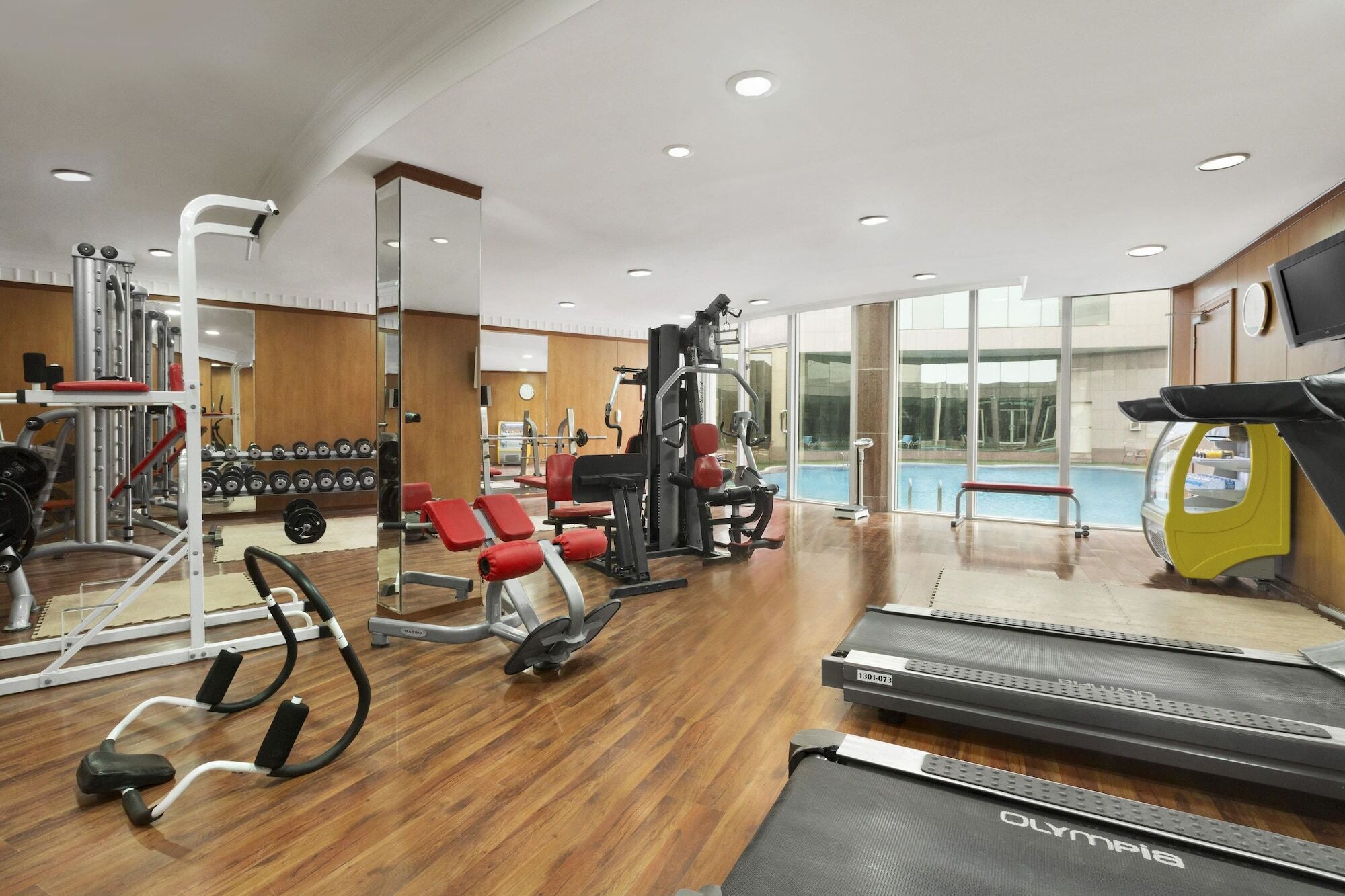 Ramada Hotel & Suites By Wyndham Al Qassim Al Bukayriah Exterior foto The gym at the hotel